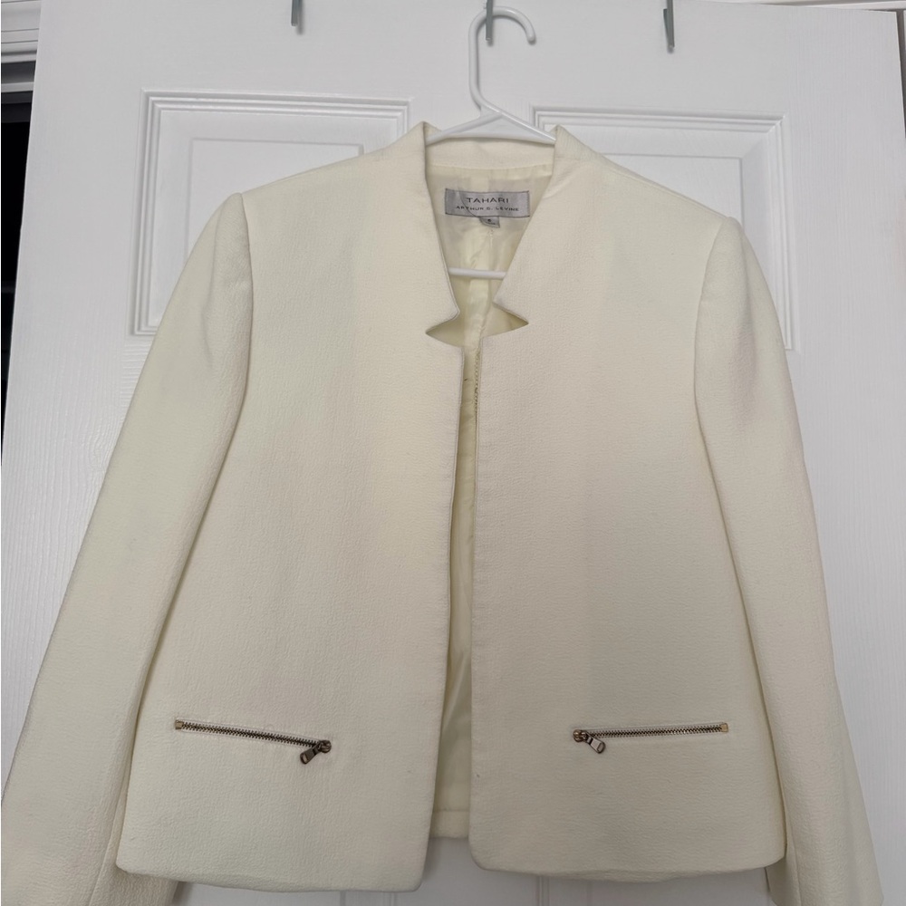 Tahari Women's Cream Blazer with Zipper Details